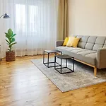 Modern Living - HBF-Nähe, kostenl. Parken, Küche, Balkon